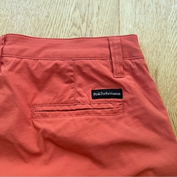 PEAK PERFORMANCE ROSLYN ATHLETIC SHORTS CORAL ORANGE - 27 - Picture 16 of 17